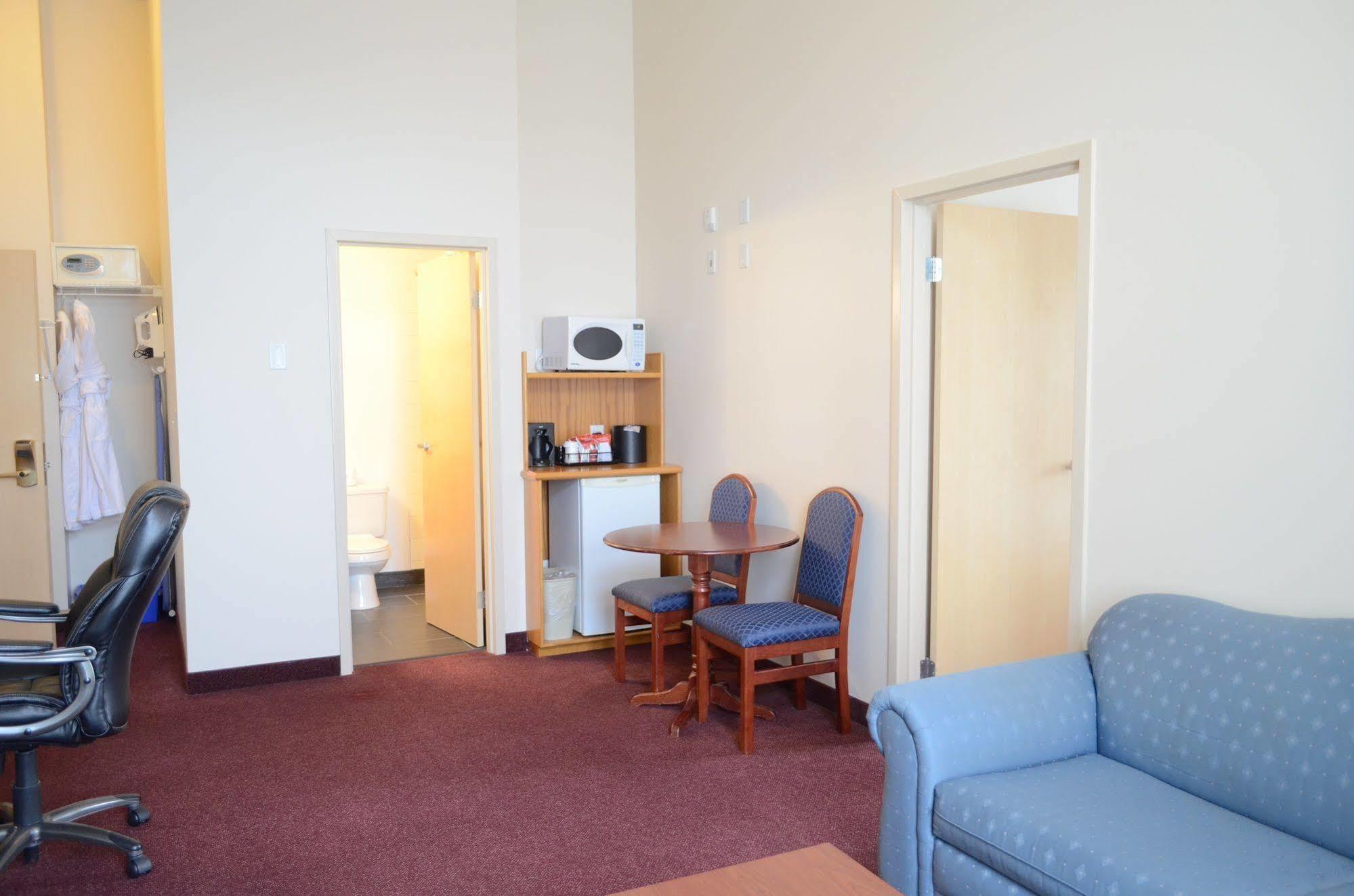 Hotel Quality & Edmonton International Airport